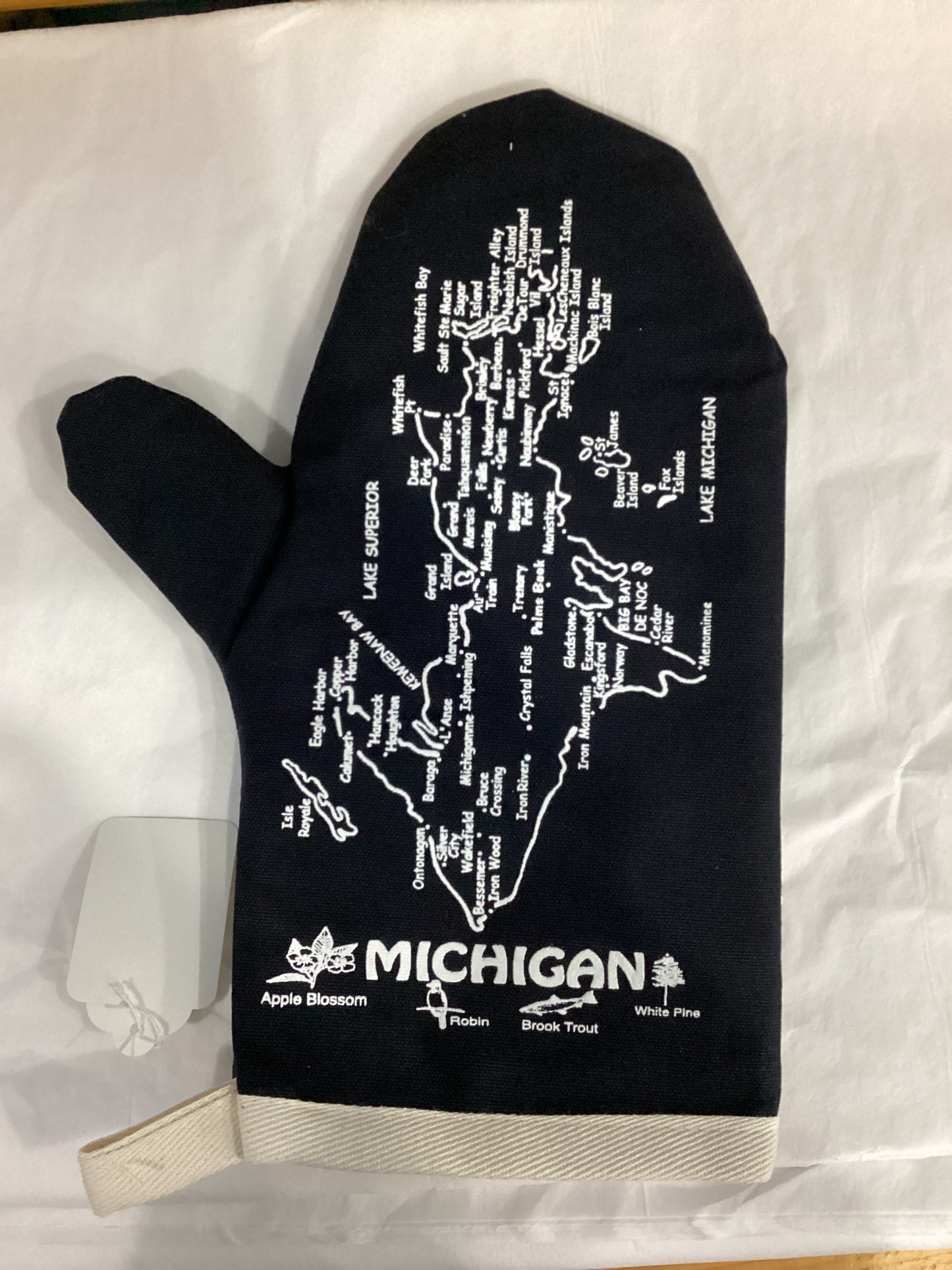 Michigan Oven Mitt Black