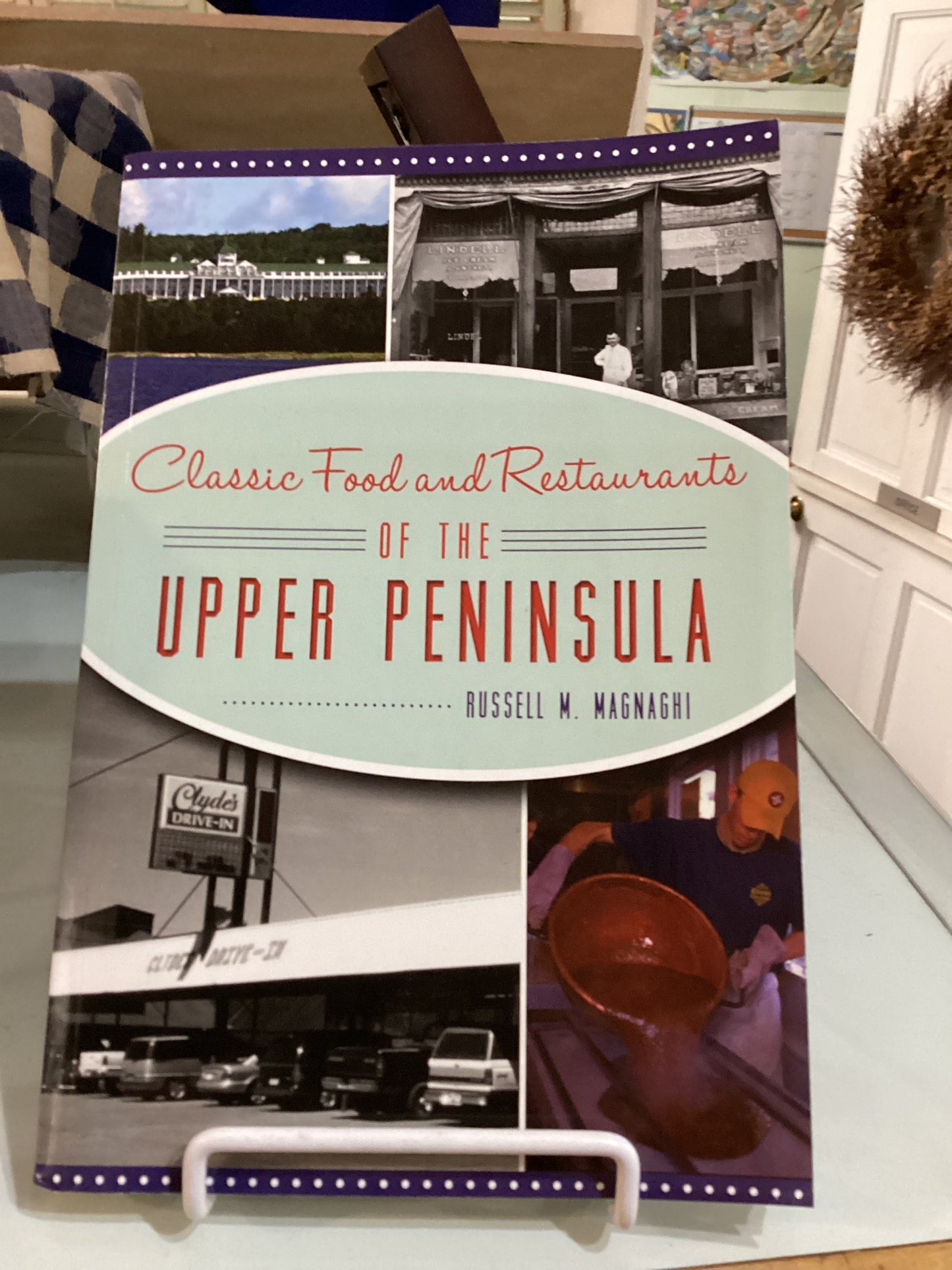 Classic Food & Rest UP Book